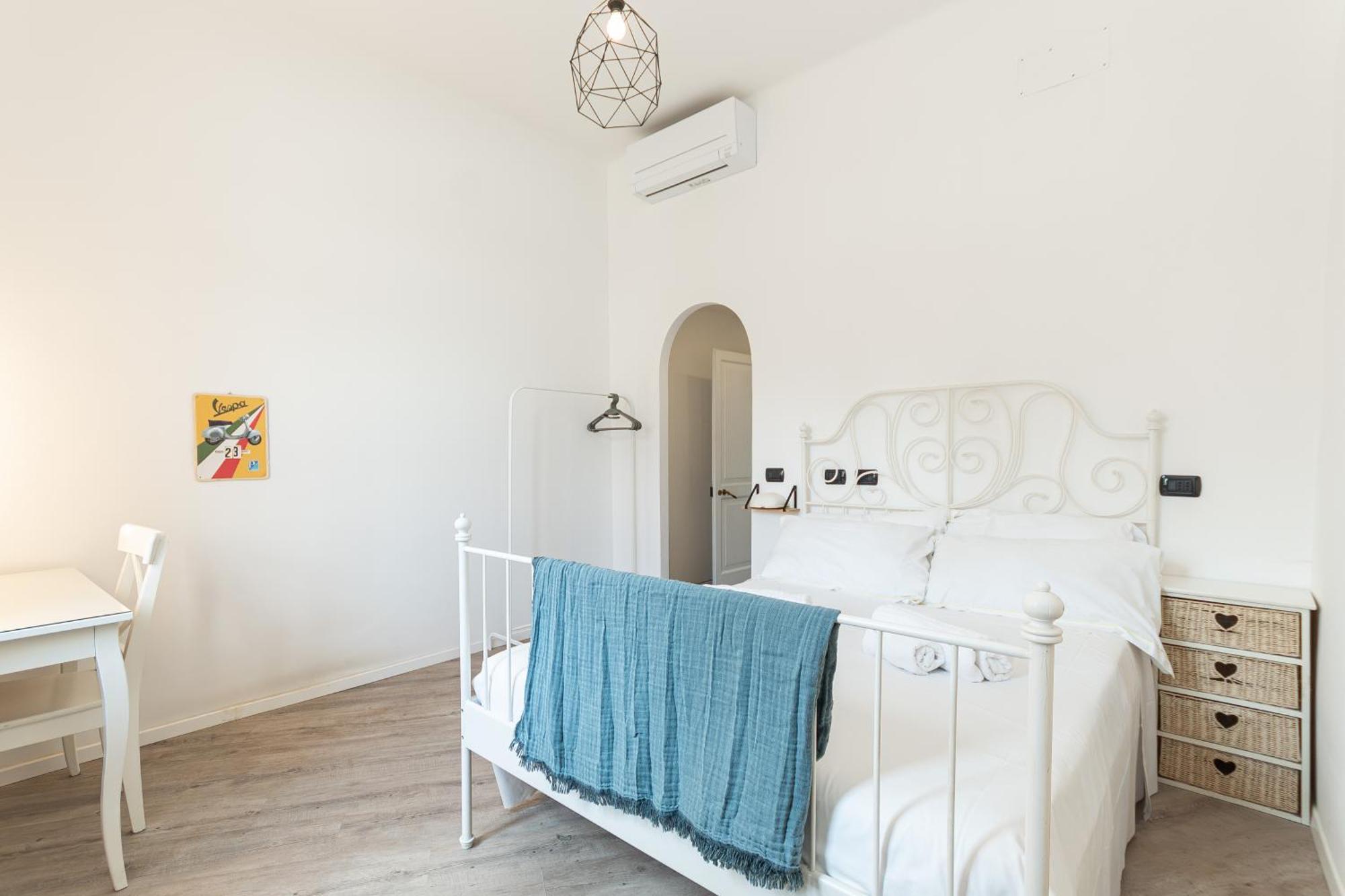 Spacious 3-Bedroom Apartment - 10 Min To City Center & 5 Min To Gaslini Hospital Génova Exterior foto